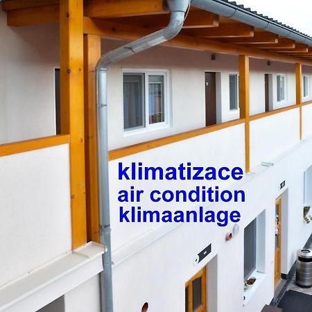 Penzion Klimes Hustopeče Eksteriør bilde